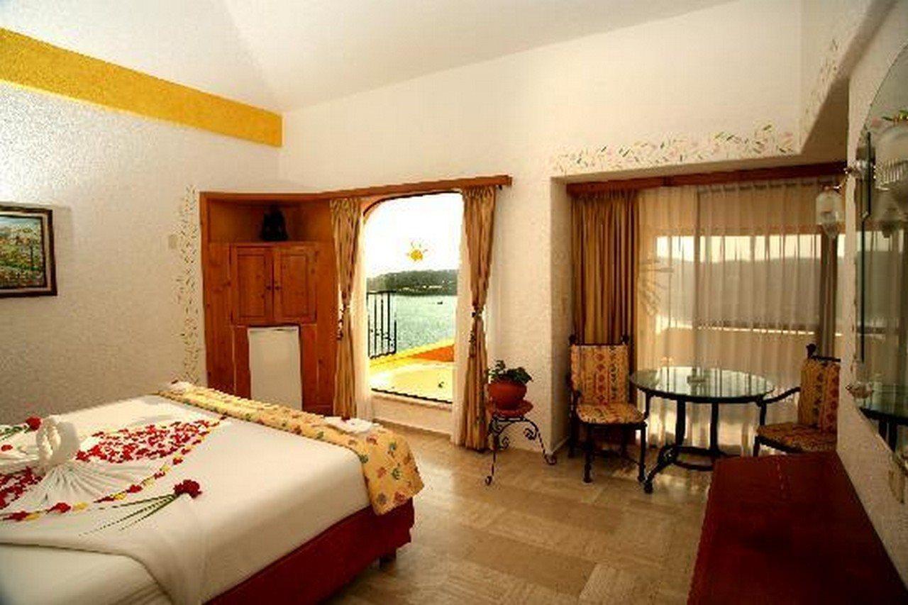 Отель Casa Del Mar Huatulco Экстерьер фото